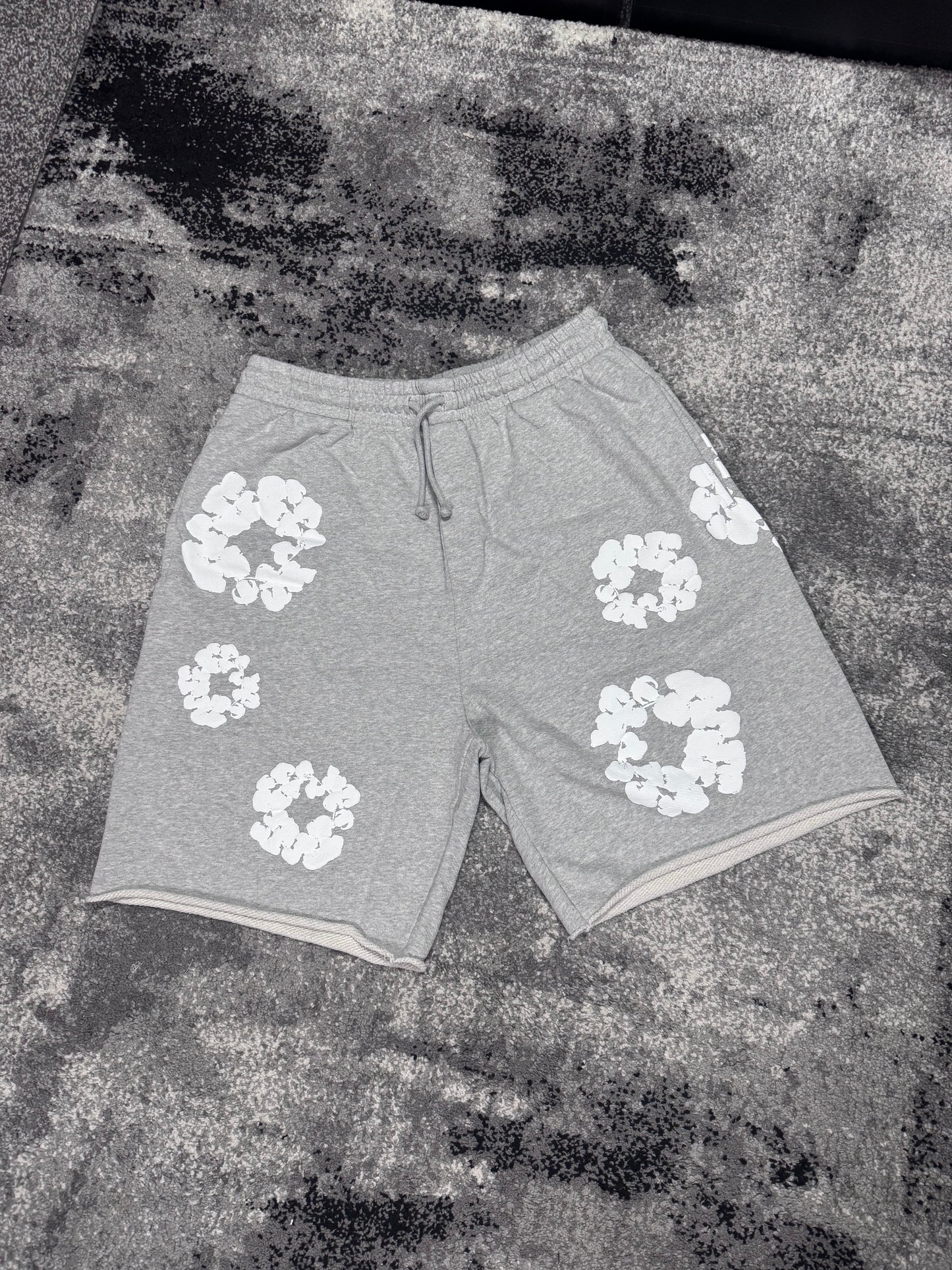 Denim Tears “Cotton Wreath” Shorts Grey