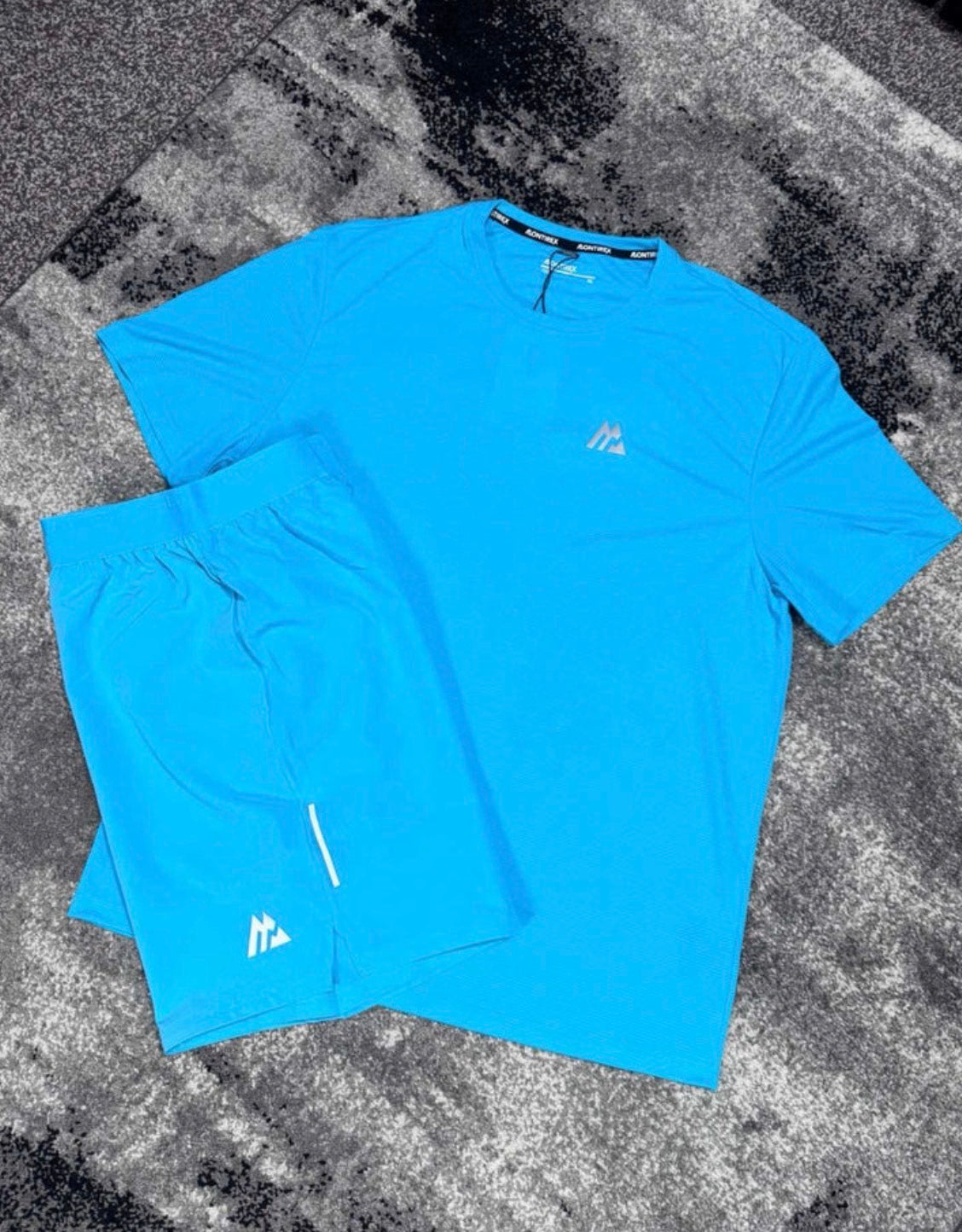 SPORTSWEAR
