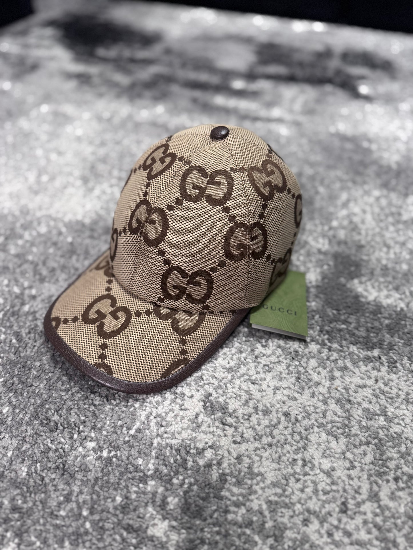 GUCCI JUMBO MONOGRAM BEIGE CAP