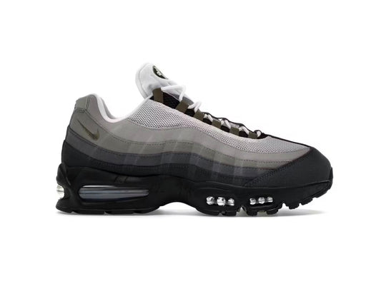 Nike Air Max 95 ‘Medium Olive’ W
