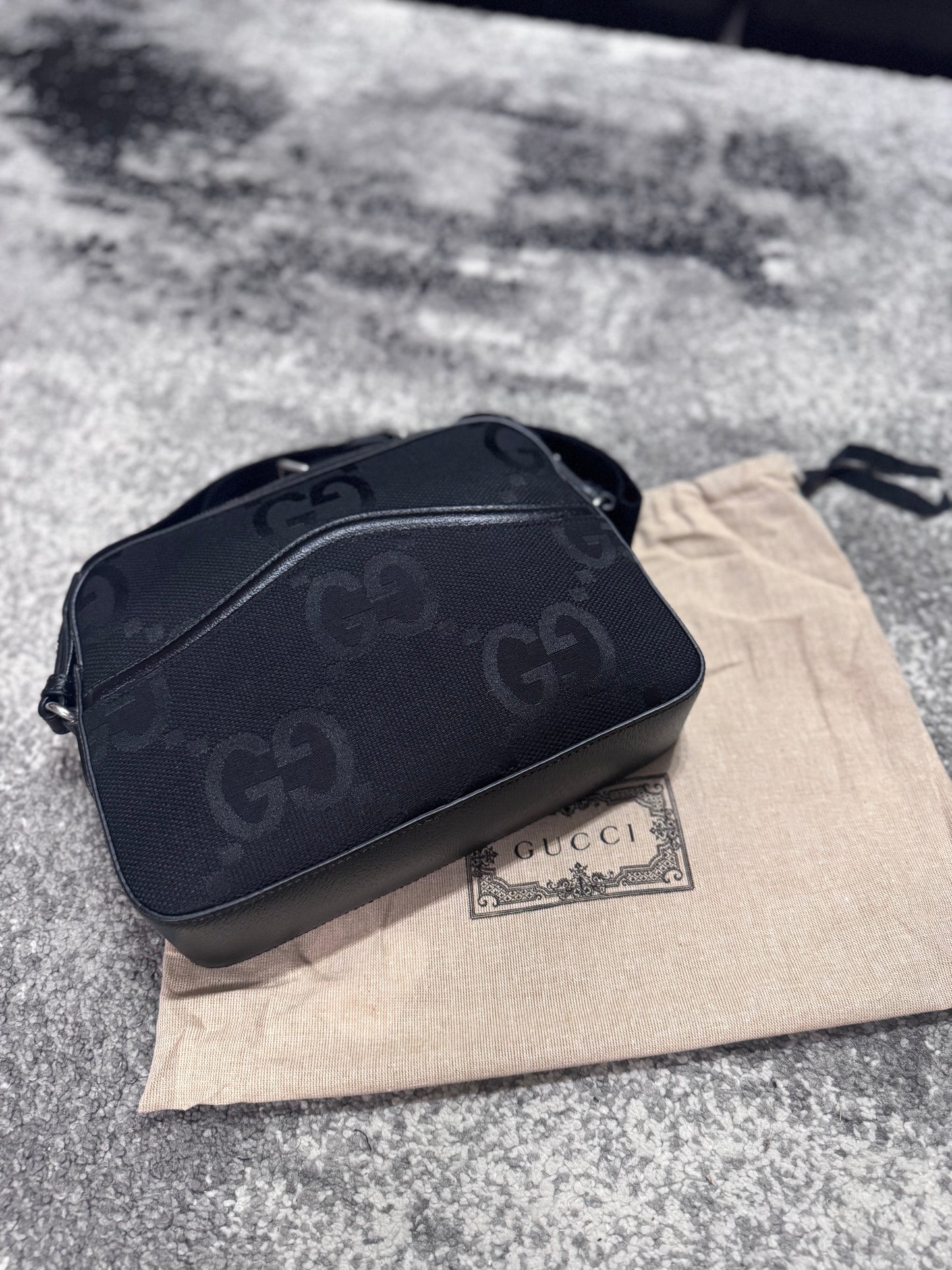 GUCCI JUMBO PRINT MEDIUM MESSENGER BAG